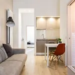 Fan House 22
